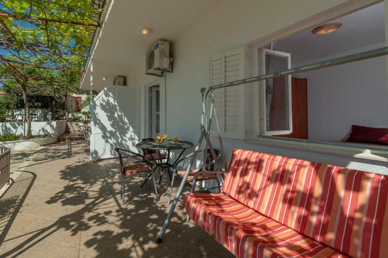Apartments Villa Bella Vista Seget Trogir Eksteriør bilde